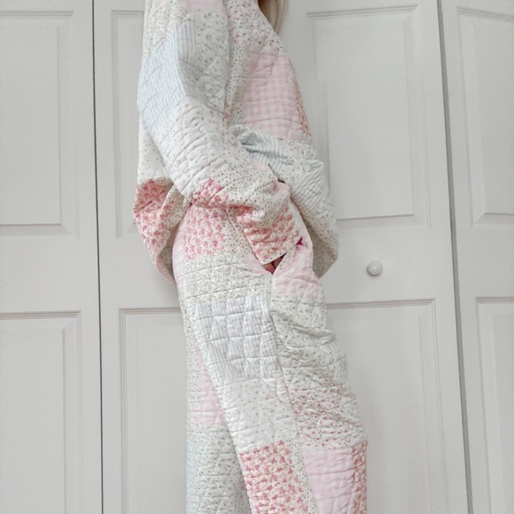 135 NWT 2 Pc Boutique Quilted SET - Picture 2 of 16